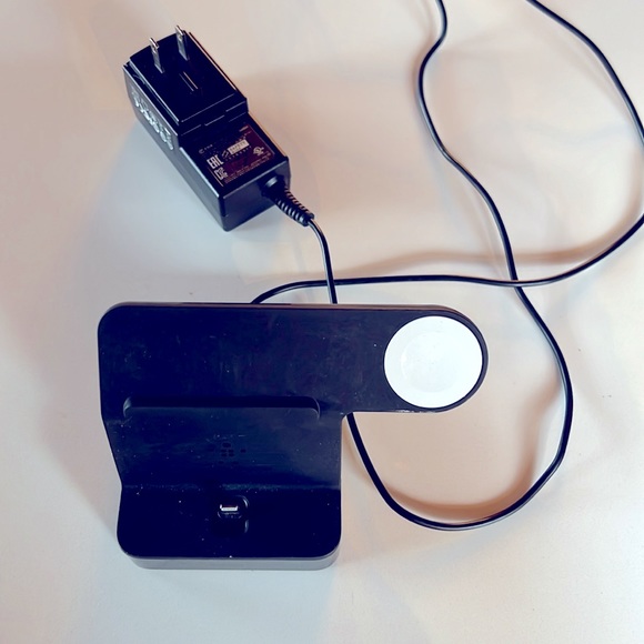 Powerhouse charge dock for Apple Watch and iPhone - Picture 3 of 7